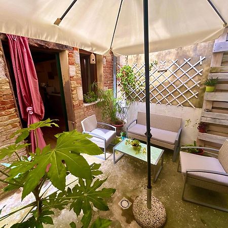 Ca 3 Leoni - Romantic House In The Heart Of เวนิส ภายนอก รูปภาพ