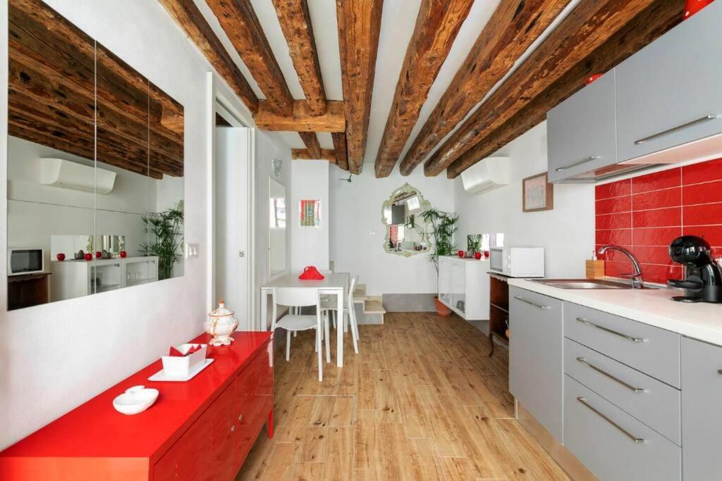 Ca 3 Leoni - Romantic House In The Heart Of เวนิส ภายนอก รูปภาพ